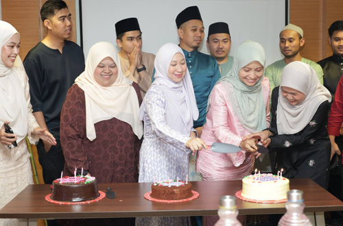 PERHIMPUNANBULANAN6
