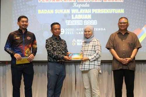 bantuan labuan8