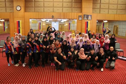 PROGRAM PUSPANITA RAHMAH FIT & FABULOUS